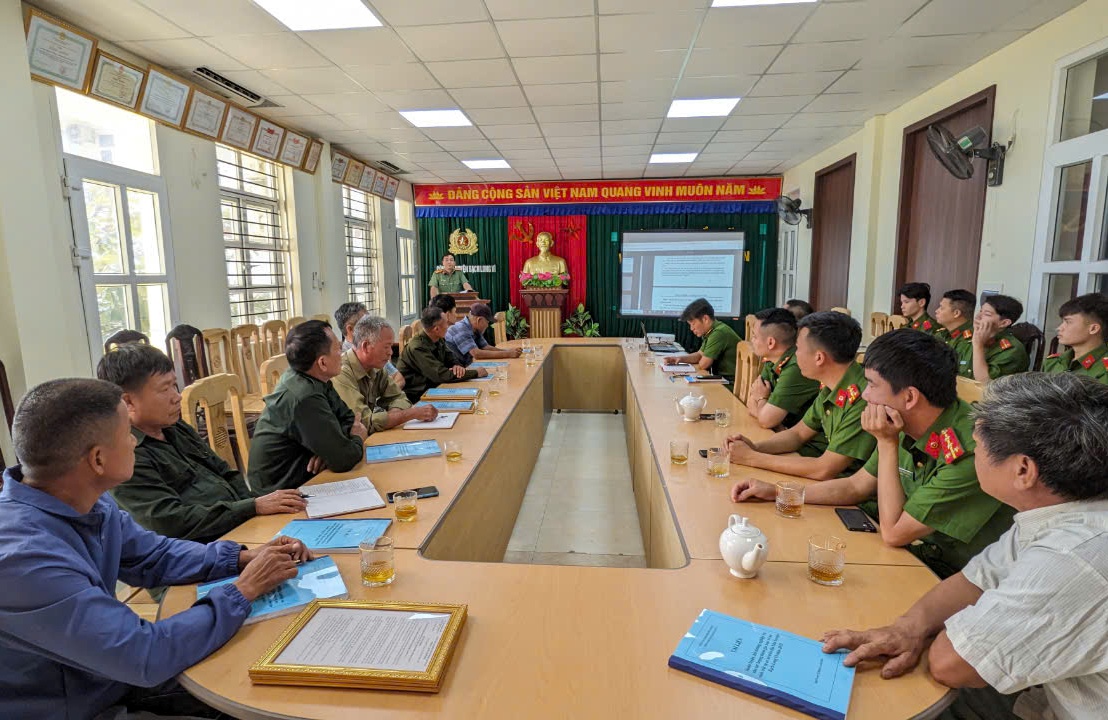 Công an huyện Bạch Long Vĩ khai giảng lớp huấn luyện, bồi dưỡng nghiệp vụ cho lực lượng tham gia bảo vệ An ninh trật tự ở cơ sở năm 2024